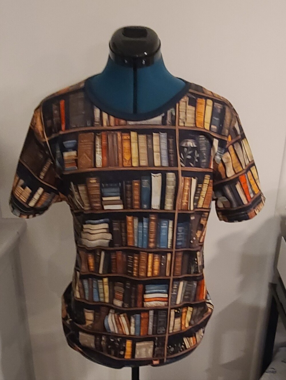 Bookprint Tee Shirt Size Small - Picture 3 of 8